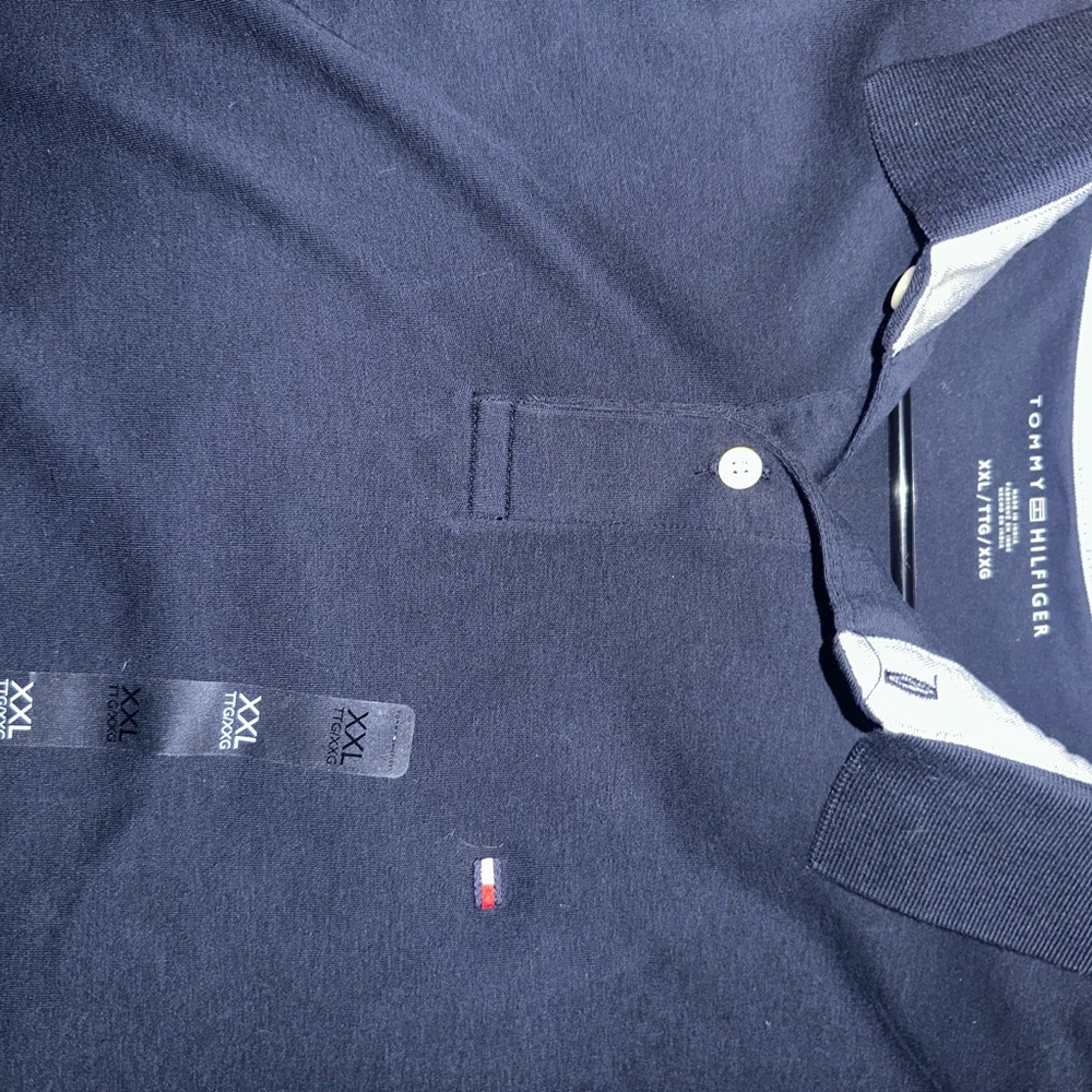 Tommy Hilfiger Men's Dark Polo Shirt - Picture 4 of 4
